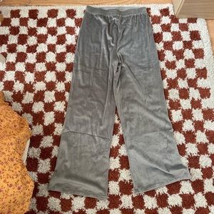 SKIMS velour wide leg pants in size L!